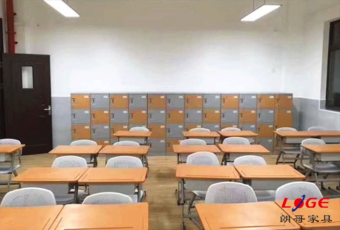 學(xué)生課桌椅廠家